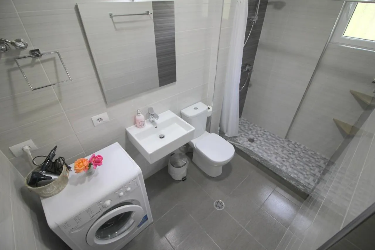 Kosta'S City Apartment Sarandë